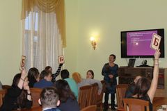 Ломоносовская ассамблея Открытой сменной школы в Ломоносовском доме