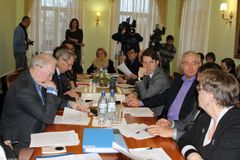 Общественные слушания конкурсных работ на премию имени М.В.Ломоносова