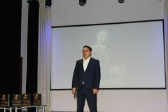 Выступает заместитель министра образования и науки Архангельской области Юрий Гнедышев